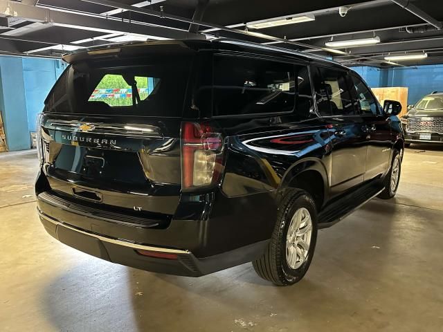 2023 Chevrolet Suburban LT