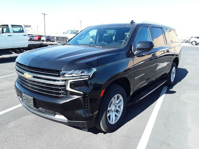 2023 Chevrolet Suburban LT