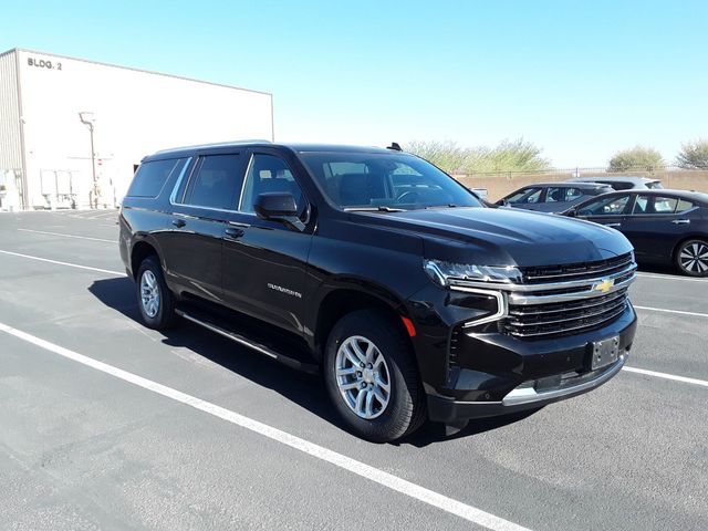 2023 Chevrolet Suburban LT