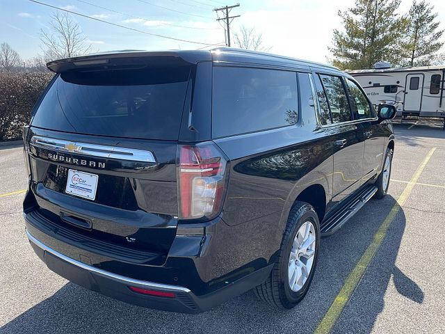 2023 Chevrolet Suburban LT