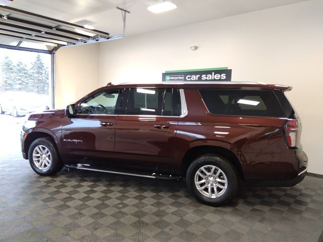 2023 Chevrolet Suburban LT