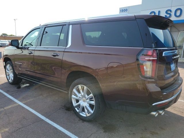 2023 Chevrolet Suburban High Country