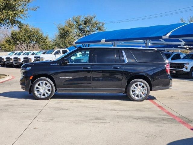 2023 Chevrolet Suburban High Country