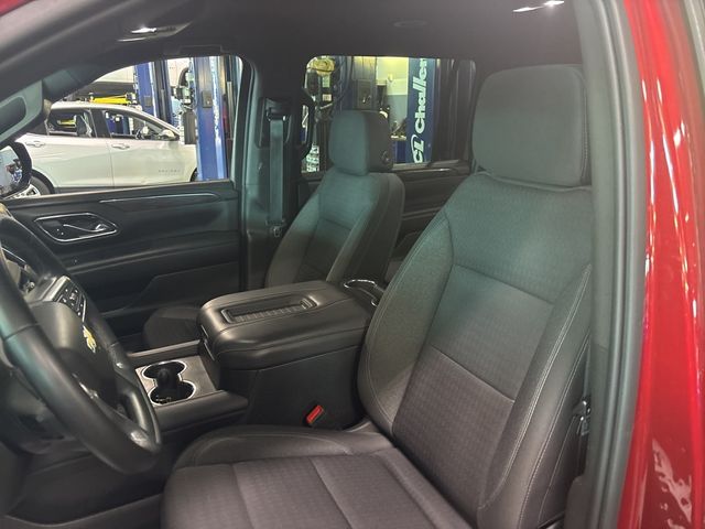 2023 Chevrolet Suburban LS