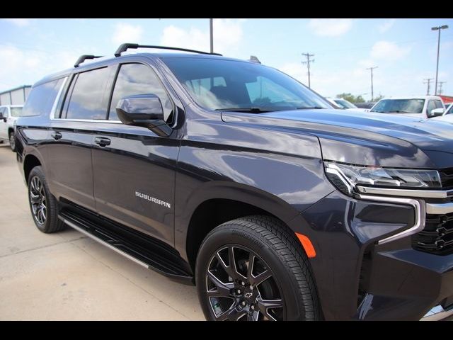 2023 Chevrolet Suburban LS