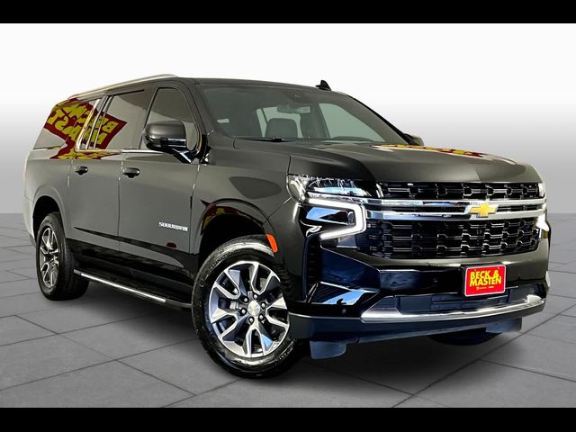 2023 Chevrolet Suburban LS