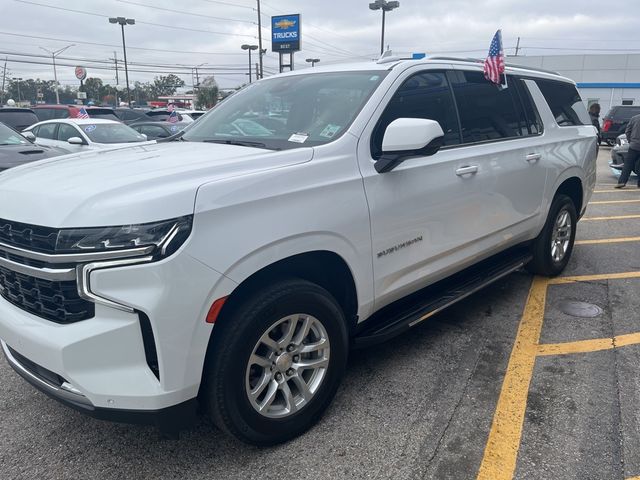 2023 Chevrolet Suburban LS