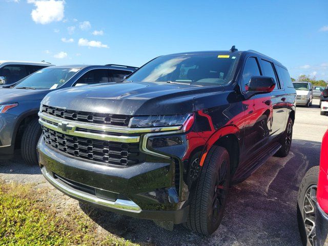 2023 Chevrolet Suburban LS