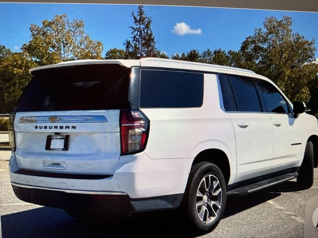 2023 Chevrolet Suburban LS