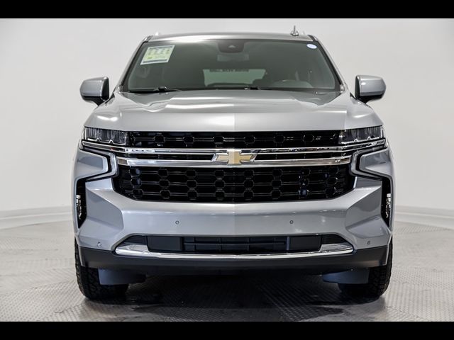 2023 Chevrolet Suburban LS