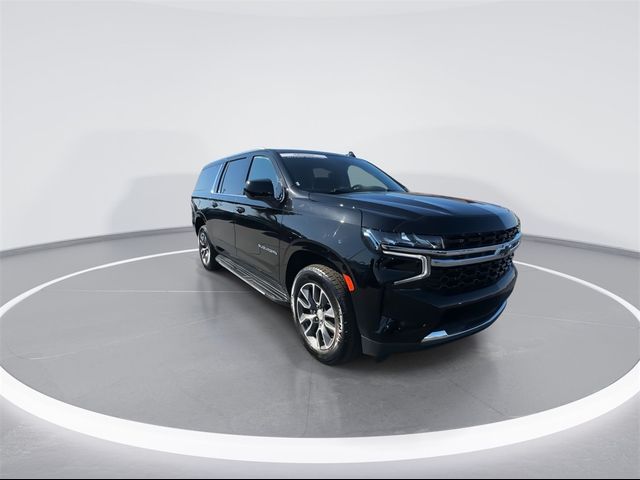 2023 Chevrolet Suburban LS