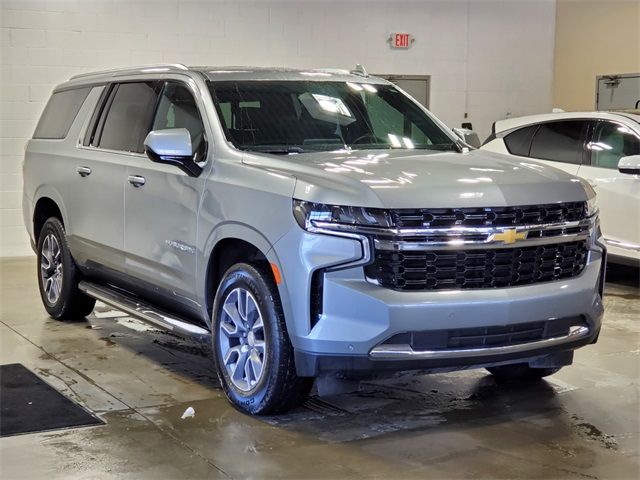 2023 Chevrolet Suburban LS