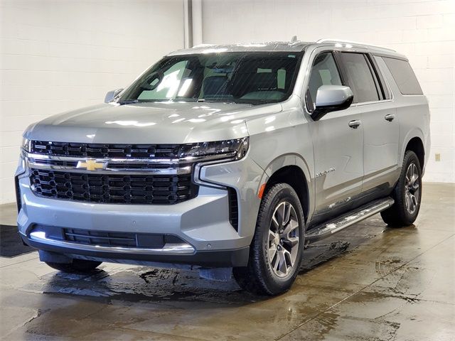 2023 Chevrolet Suburban LS