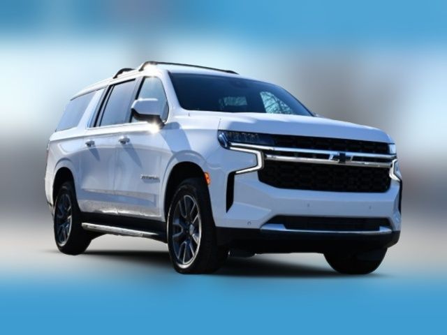 2023 Chevrolet Suburban LS