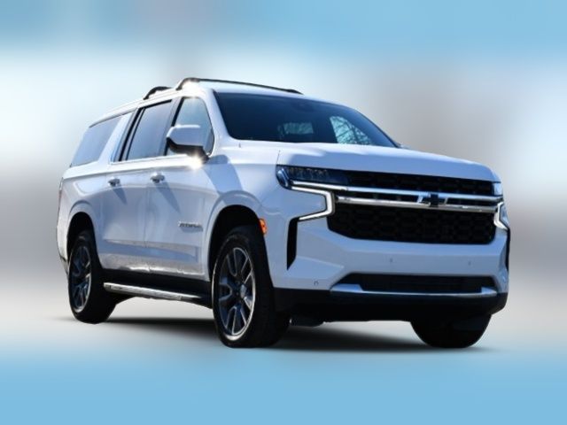 2023 Chevrolet Suburban LS