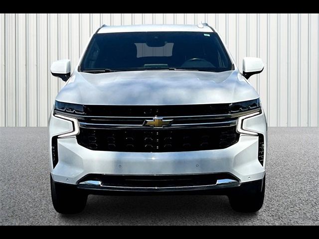 2023 Chevrolet Suburban LS