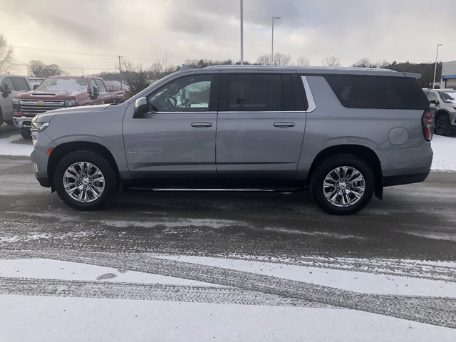 2023 Chevrolet Suburban LS