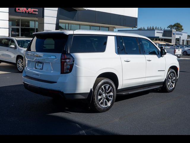 2023 Chevrolet Suburban LS