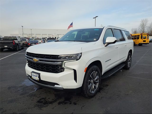 2023 Chevrolet Suburban LS