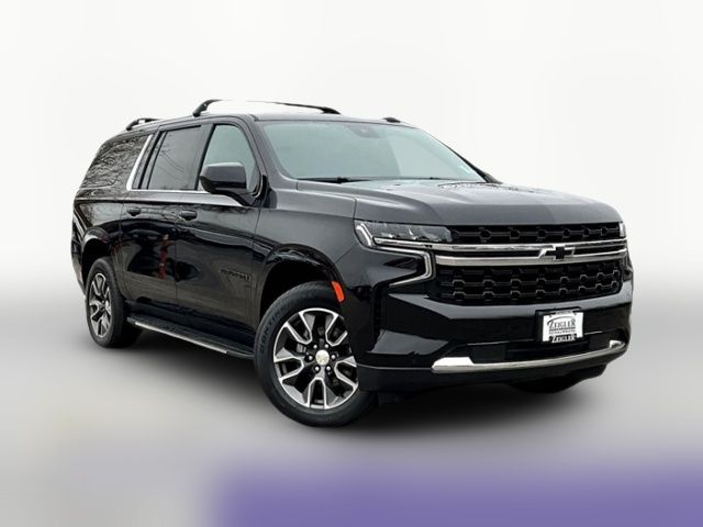 2023 Chevrolet Suburban LS