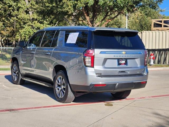 2023 Chevrolet Suburban LT