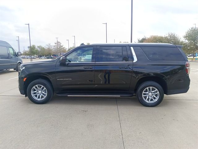 2023 Chevrolet Suburban LT