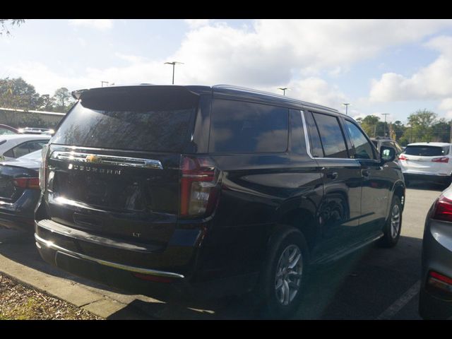 2023 Chevrolet Suburban LT