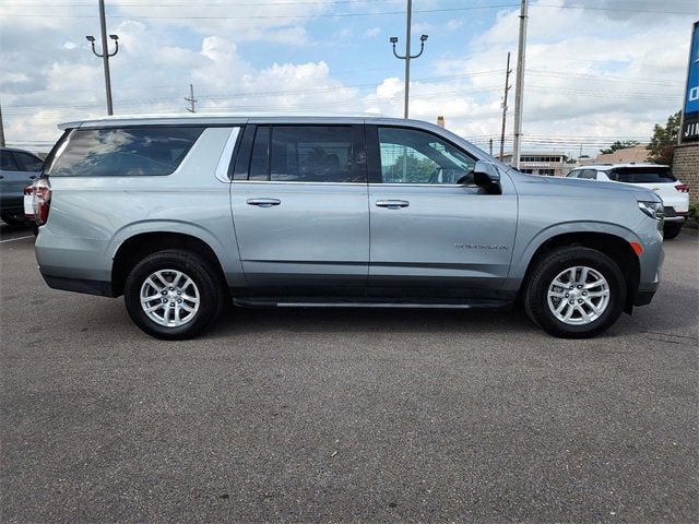 2023 Chevrolet Suburban LT