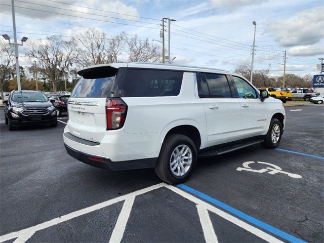 2023 Chevrolet Suburban LT