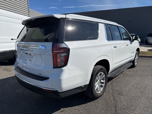 2023 Chevrolet Suburban LT