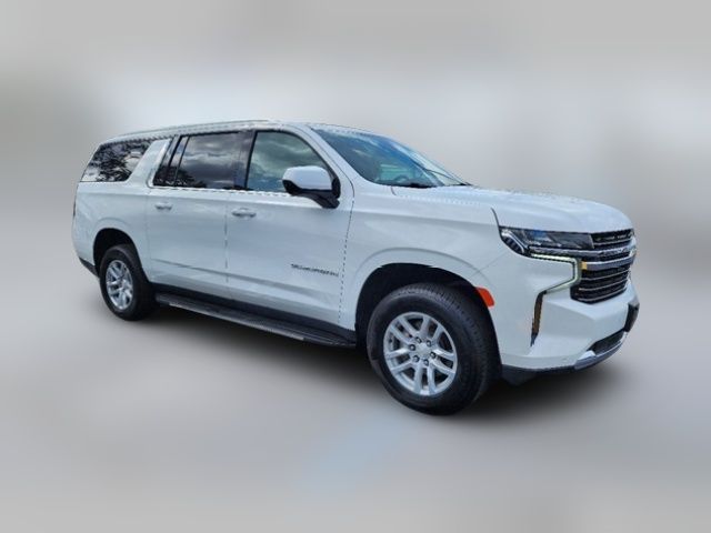 2023 Chevrolet Suburban LT