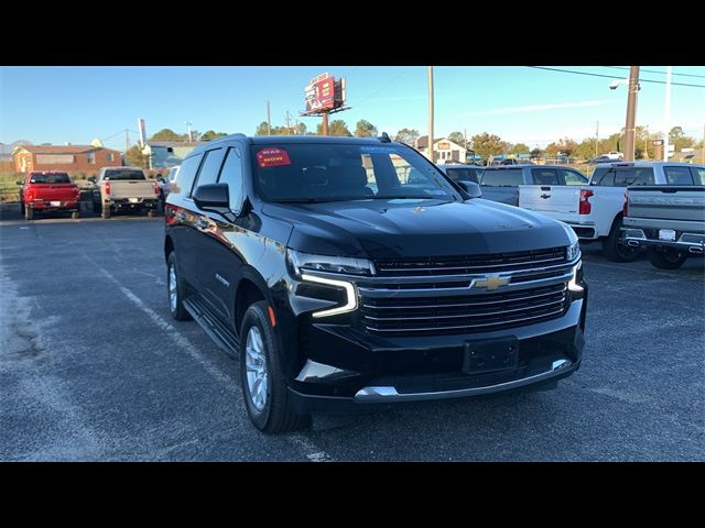 2023 Chevrolet Suburban LT