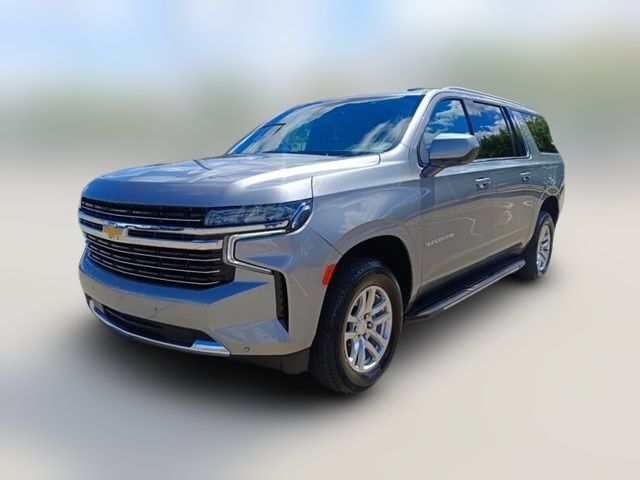 2023 Chevrolet Suburban LT