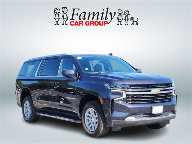 2023 Chevrolet Suburban LT