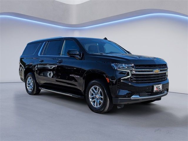 2023 Chevrolet Suburban LT