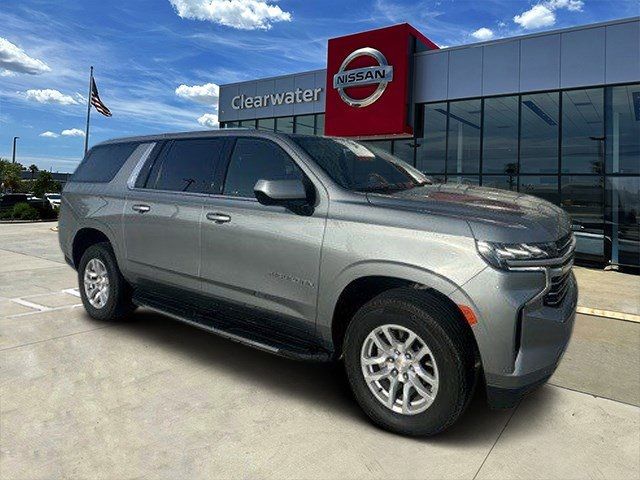 2023 Chevrolet Suburban LT