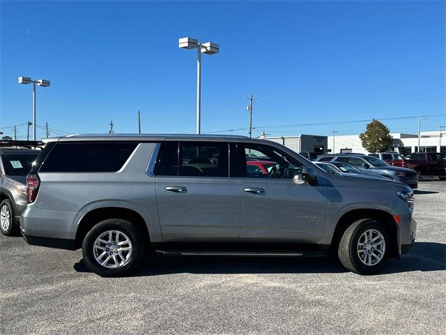 2023 Chevrolet Suburban LT