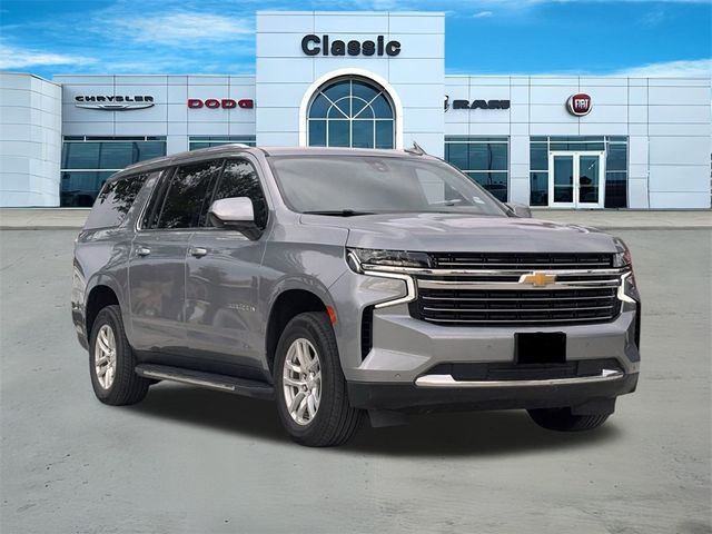 2023 Chevrolet Suburban LT