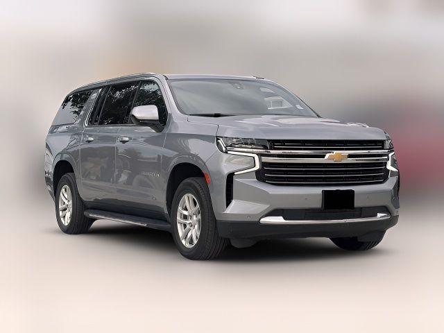 2023 Chevrolet Suburban LT