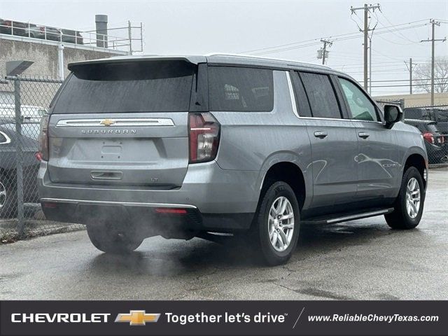 2023 Chevrolet Suburban LT