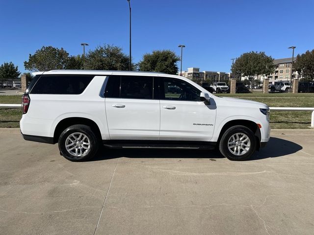 2023 Chevrolet Suburban LT