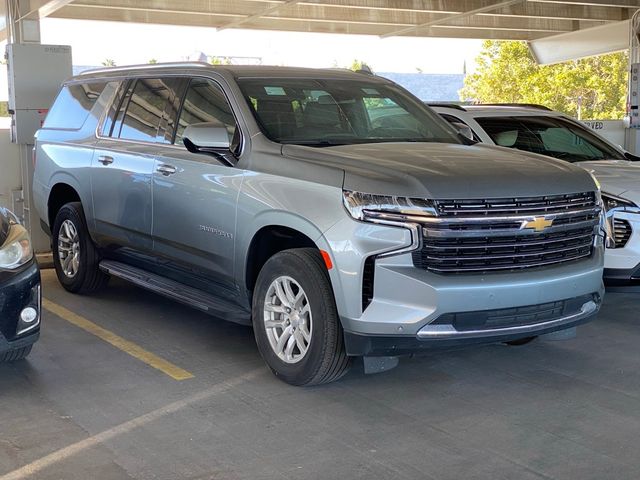 2023 Chevrolet Suburban LT