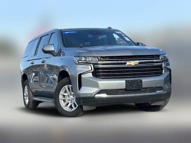 2023 Chevrolet Suburban LT