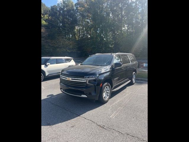 2023 Chevrolet Suburban LT