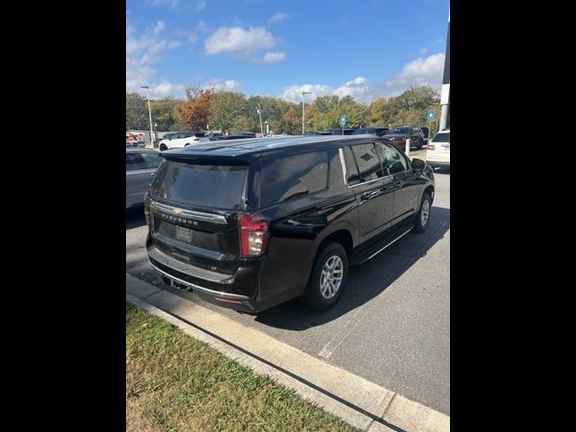 2023 Chevrolet Suburban LT