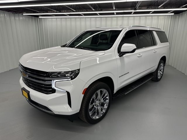 2023 Chevrolet Suburban LT