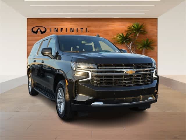 2023 Chevrolet Suburban LT