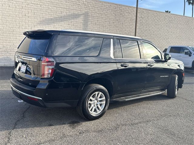 2023 Chevrolet Suburban LT