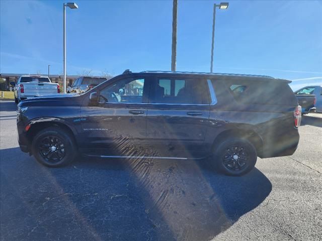 2023 Chevrolet Suburban LT