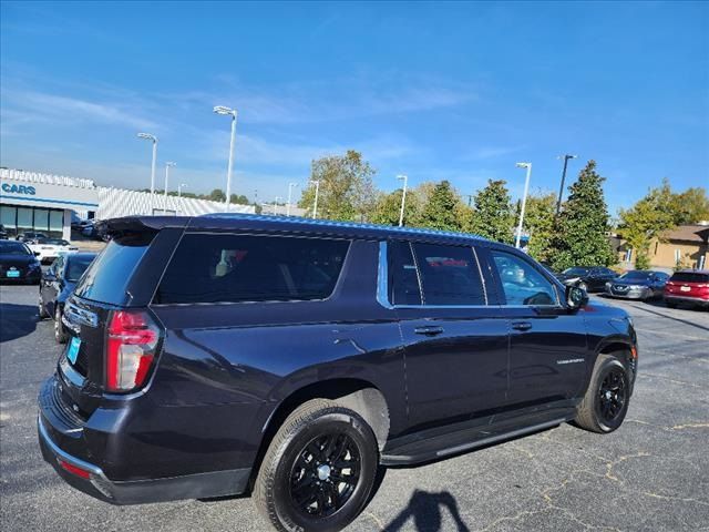 2023 Chevrolet Suburban LT